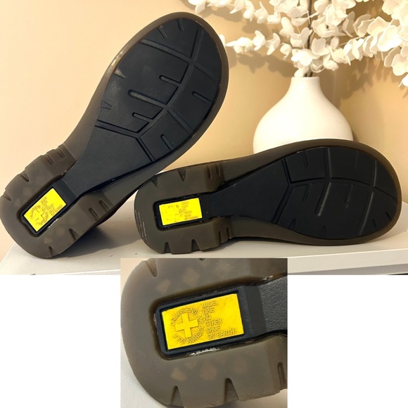 Vintage Dr. Martens 2B18 Slip On Leather Shoes Size US 7 - Picture 8 of 16